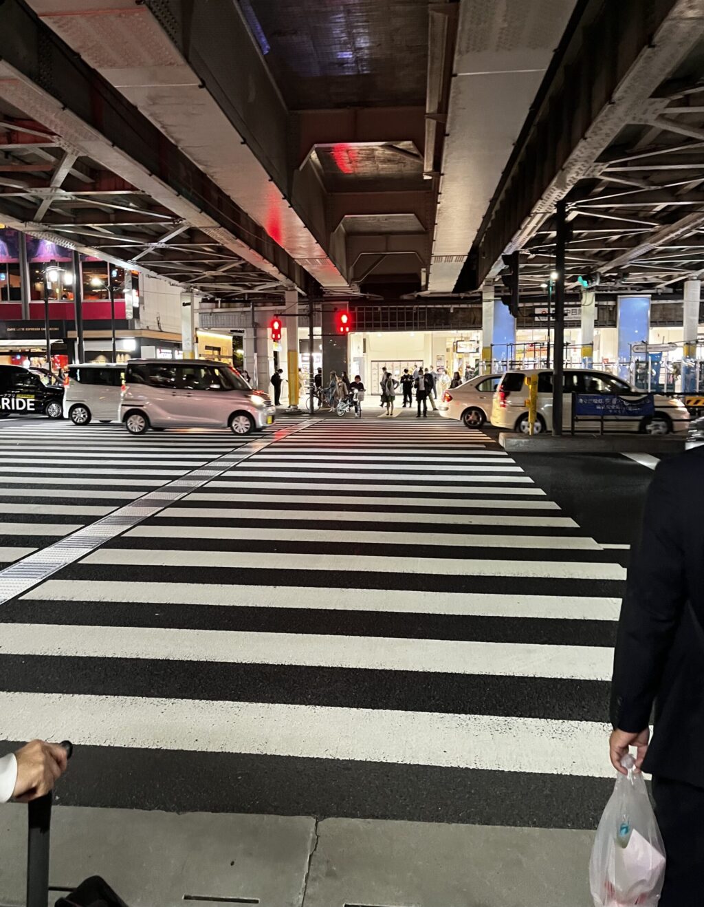 中目黒駅東口1（正面改札）前