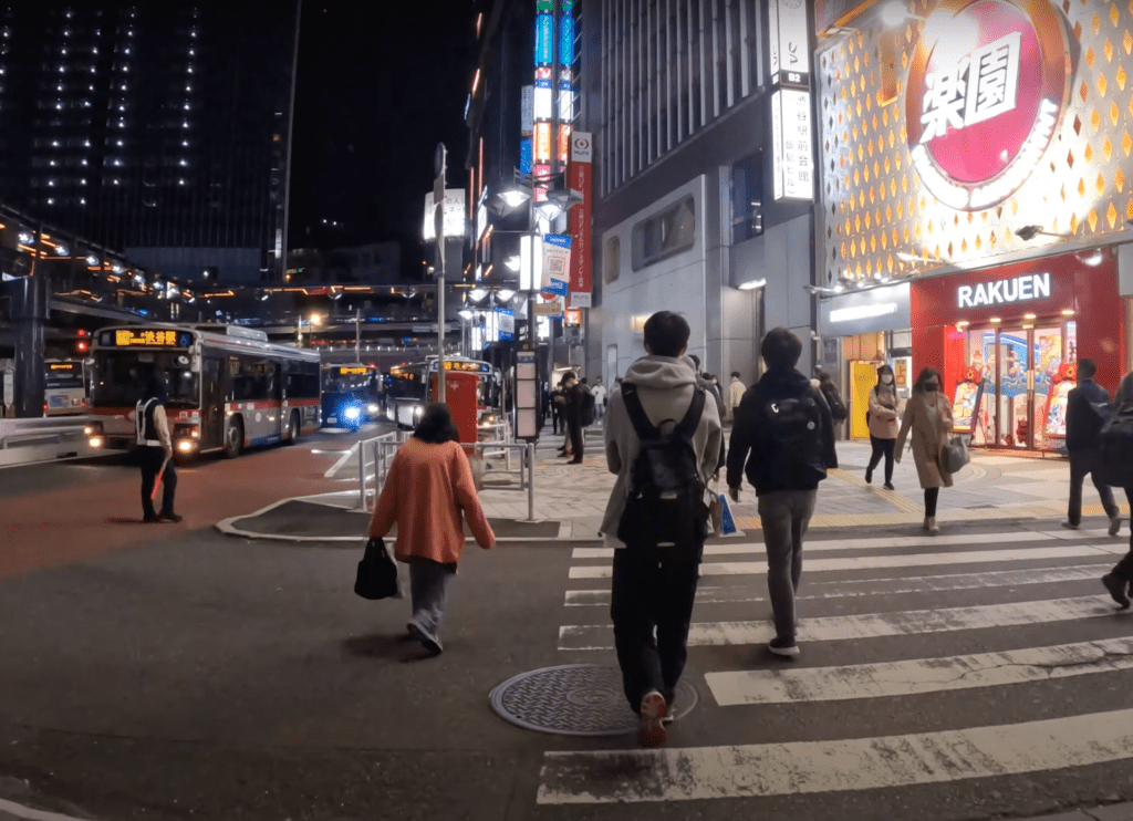 京王井の頭線渋谷駅：出入口2-1