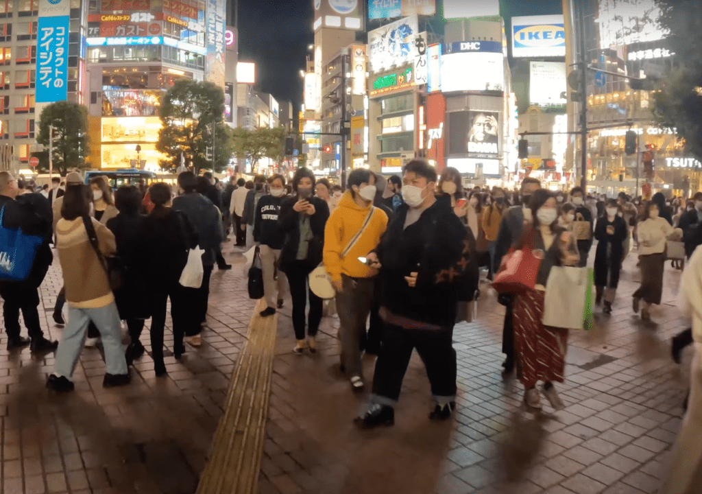 JR渋谷駅ハチ公口前